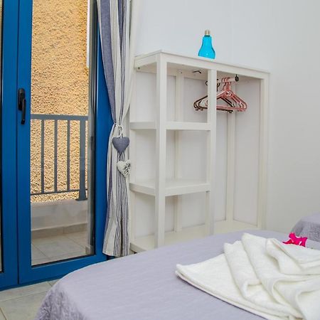Mmm Apartment Makrýgialos 외부 사진