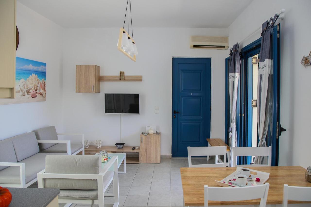 Mmm Apartment Makrýgialos 외부 사진